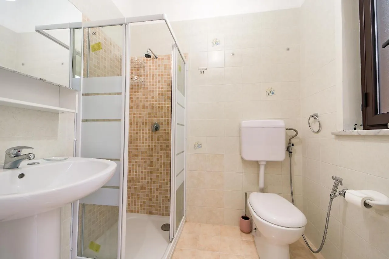 Naranji House Orange Relax Apartment Altavilla Milicia 0*,  Italy